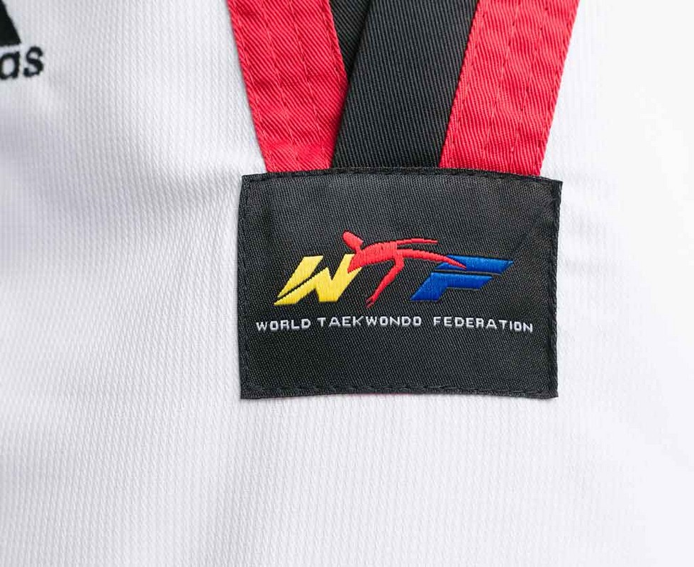 Добок для тхэквондо Adidas WTF Adi-Start белый с красно-черным воротником 979_800